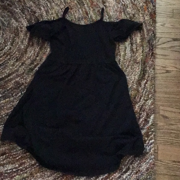 A dress - Picture 2 of 2